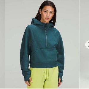Lululemon Green jasper scuba half zip